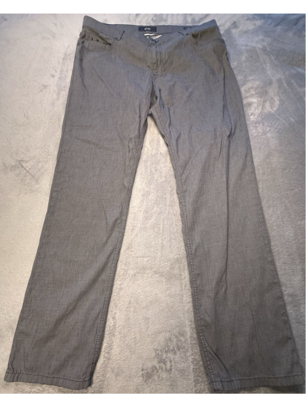 BRAX Men’s Feel Good Cooper Ultralight Gray Straight Leg Pants 40x34